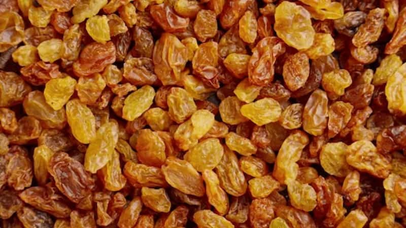 تصویر 2 از کشمش طلایی تاکستان با ماندگاری بالا و طعم عالی